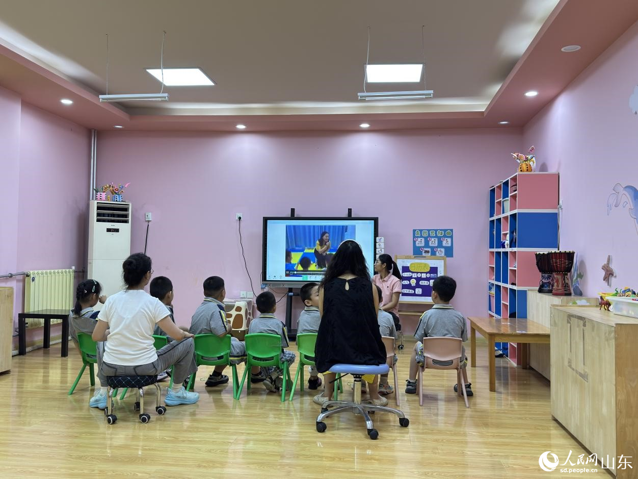 九游娱乐平台：行进中国｜“慢”教育里的“快”成长(图2)