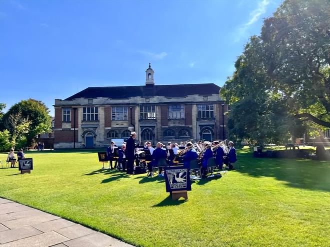 九游娱乐：英国留学机构哪家好？2025年综合实力解析(图3)