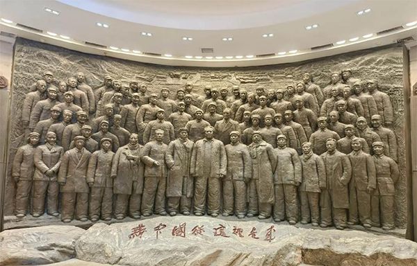 九游娱乐网站：西柏坡红色教育培训如何谱写“沉浸·思辨·践行”的三重奏？(图2)