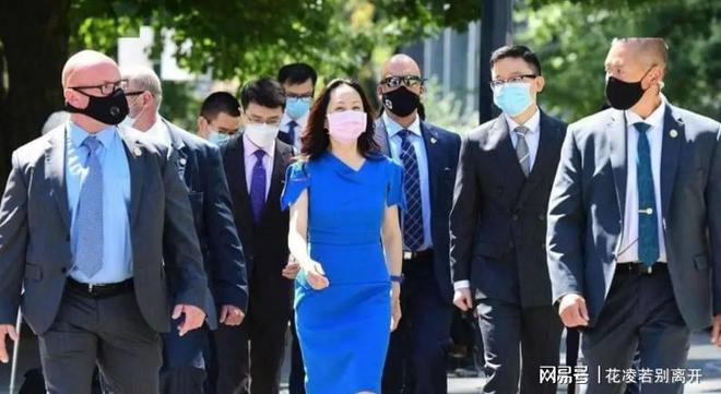 九游娱乐网站：向华强：今天还要砸锅卖铁送孩子出国留学我觉得是很愚蠢的！(图9)