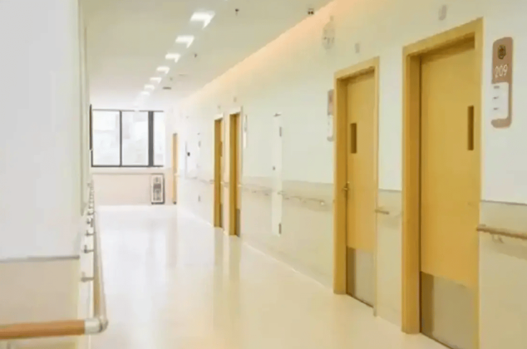 九游娱乐：2026广州荔湾区松鹤护理院亮点总览：区位优势、服务项目与配套设置(图2)