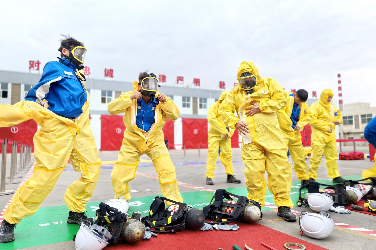 九游娱乐平台：兰州石化以人才强企工程驱动一流企业建设(图2)