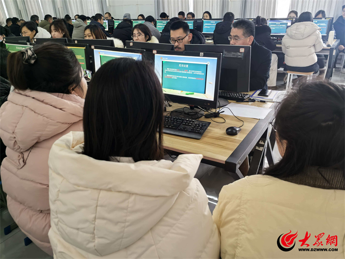 九游娱乐网站：AIGC赋能教育定陶区教师培训绘就数字教学新篇章_定陶_大众网(图3)