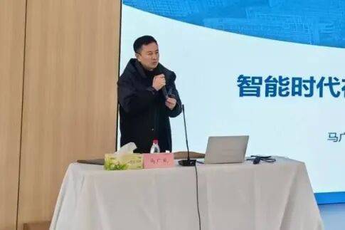 九游娱乐网站：郑州汽车工程职业学院圆满完成2025年终教师综合能力提升专项培训(图6)