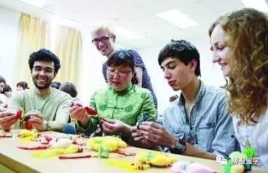 九游娱乐网站：留学干货丨申请日本研究生留学需要哪些条件？(图2)