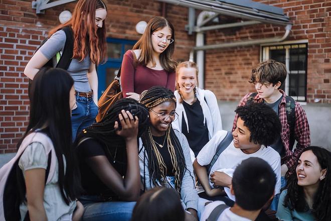 九游娱乐平台：2026申请留学被留学中介坑怎么投诉中介？(图2)