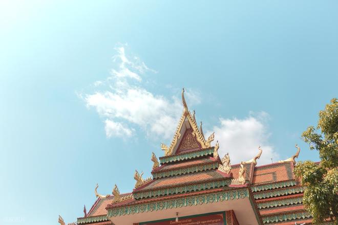 九游娱乐网站：国际机票预定查询：油价破百时代出国旅行还值得吗？(图3)