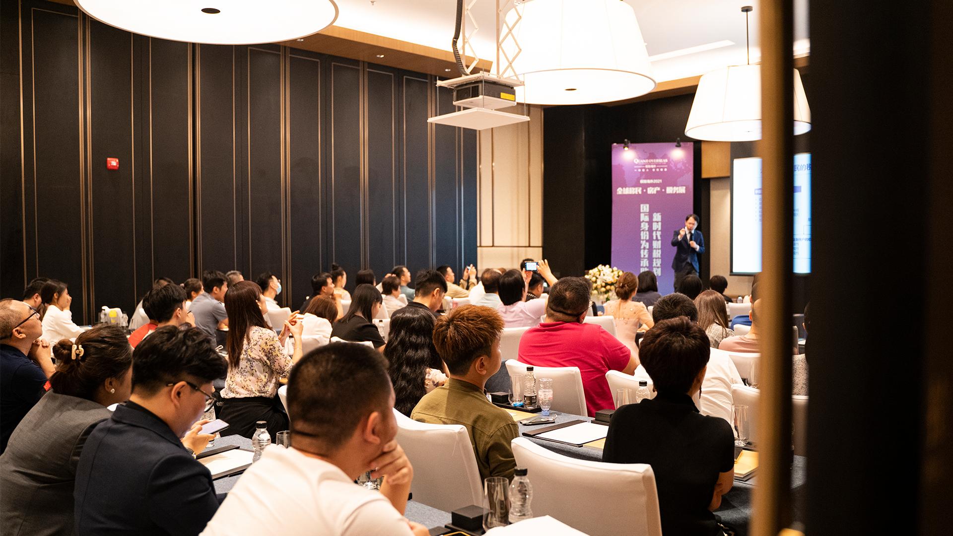 九游娱乐平台：探讨有实力的出国留学实力公司收费标准和服务质量怎么样(图3)