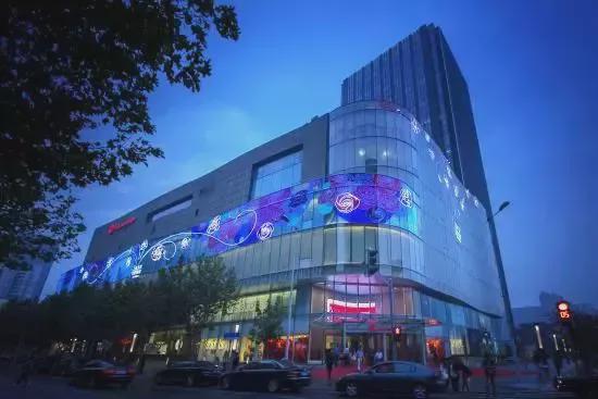 九游娱乐网站：天赋贵地古北中央萃售楼处发布：古北中央萃三区交汇盛境！(图5)